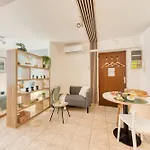 Evasion A Deux, Neuf Et Design A Tarbes, Gare A 700 M, Arrivee Autonome Apartman